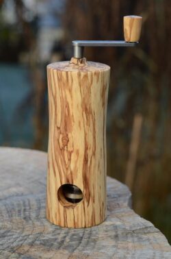 Muskatmühle Groß aus fränkischer Marmorbuche